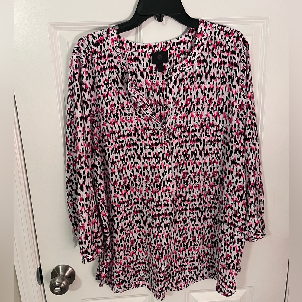 JM collection abstract print blouse. Size XL